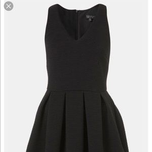 Topshop Black pleated textured skater dress sz 6